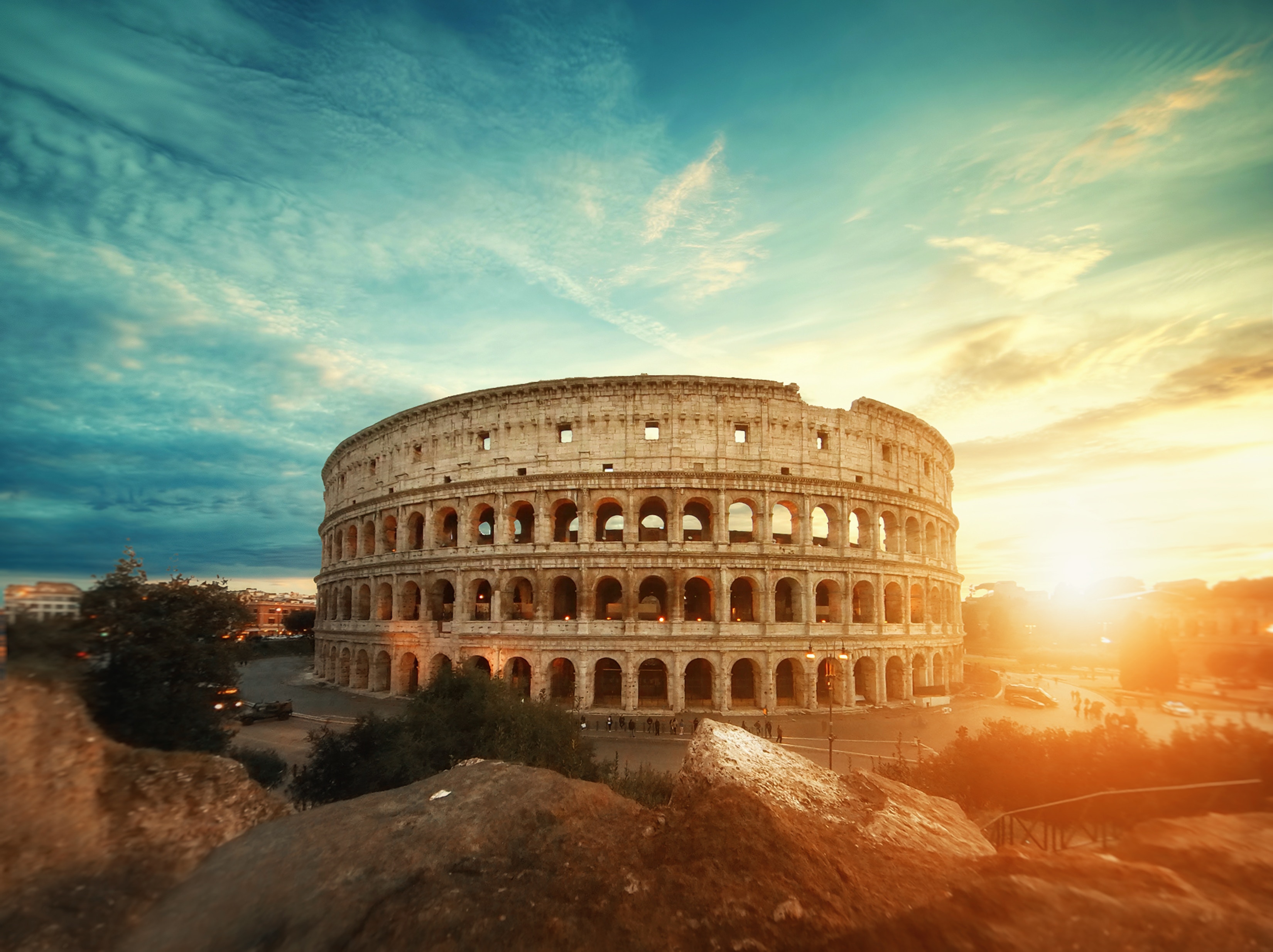 an image of colosseum, rome, italy